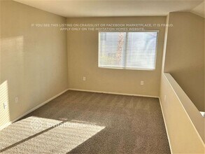 2153 Running River Rd in Henderson, NV - Foto de edificio - Building Photo