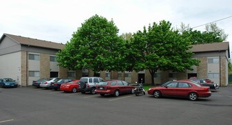 Cordova Apartments in Corvallis, OR - Building Photo