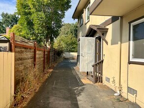 1222 Sir Francis Drake Blvd, Unit Jimmy Bastos in San Anselmo, CA - Building Photo - Building Photo