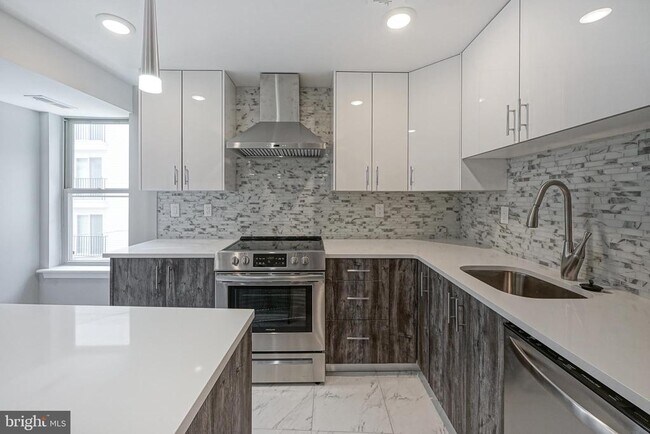 758 N Uber St in Philadelphia, PA - Building Photo - Building Photo