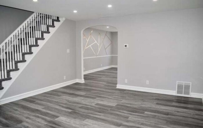 6549 N Gratz St in Philadelphia, PA - Building Photo - Building Photo