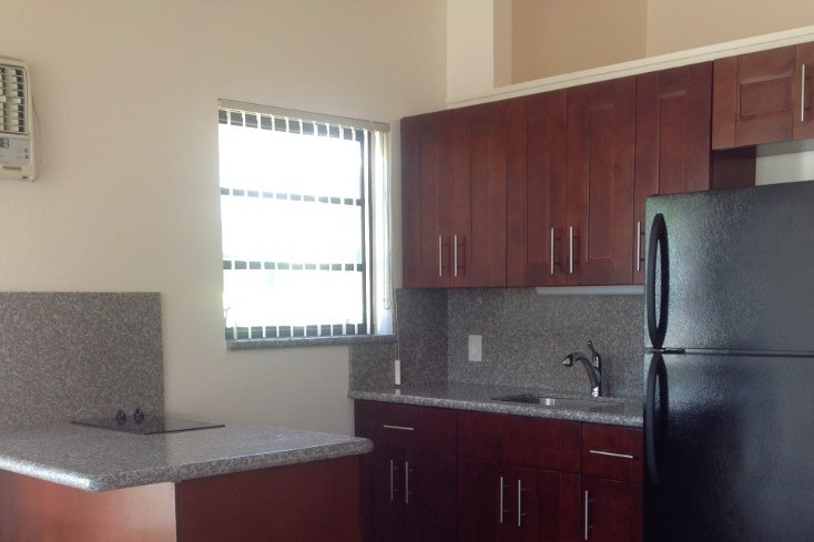 1909 Harding St in Hollywood, FL - Building Photo