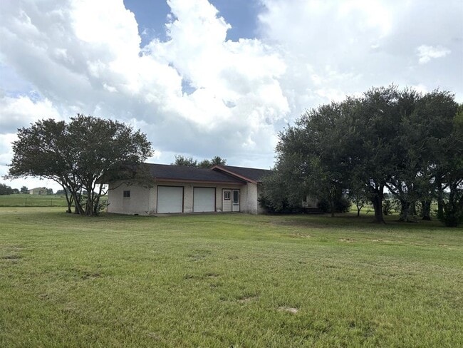 property at 3987 TX-304