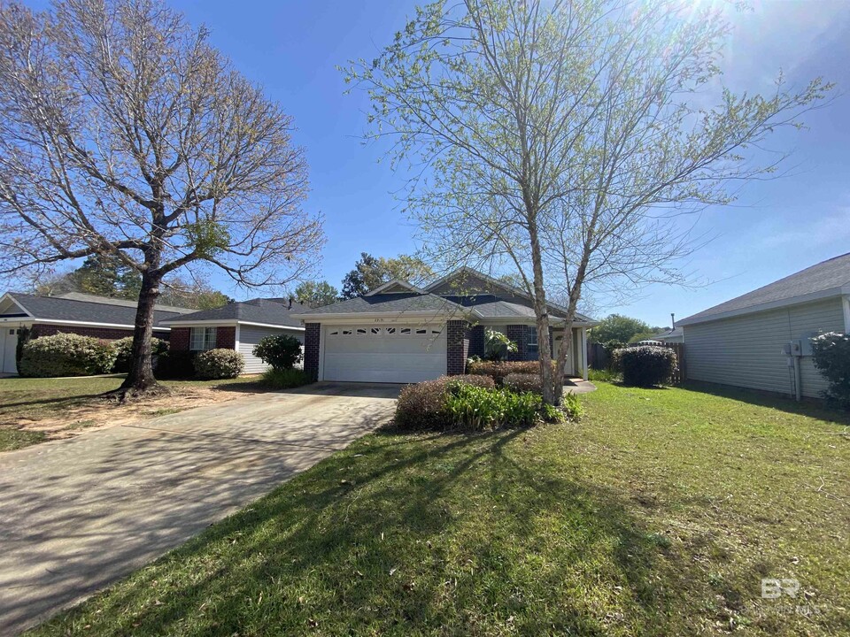 29191 Canterbury Rd in Daphne, AL - Building Photo