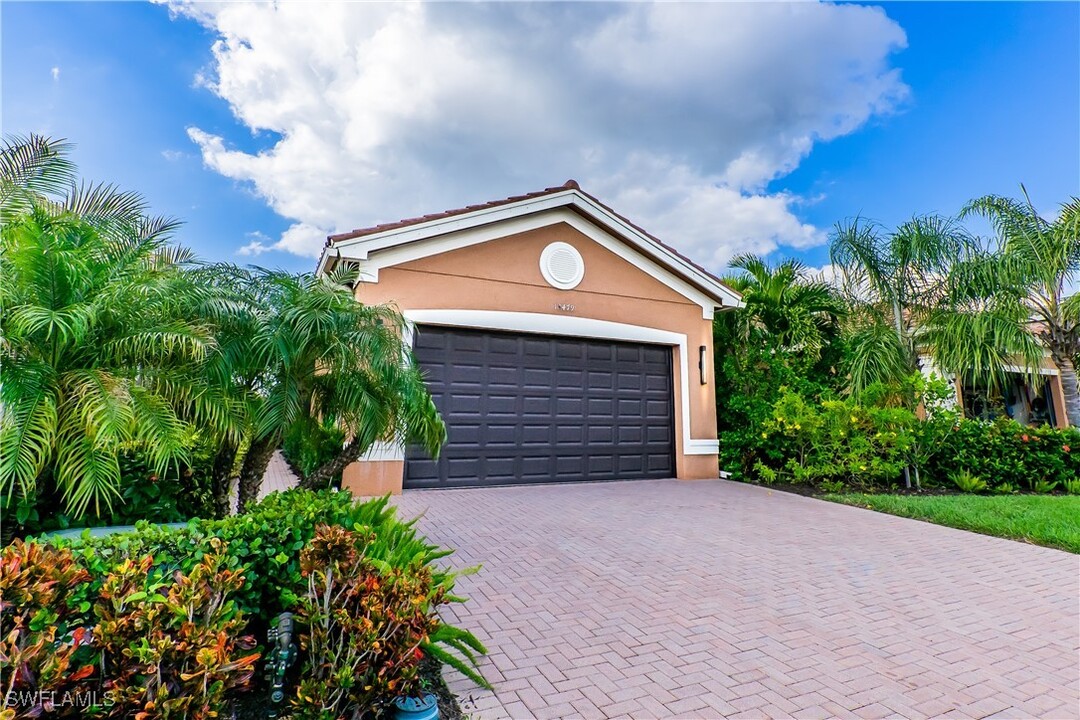 13479 Sumter Ln in Naples, FL - Building Photo