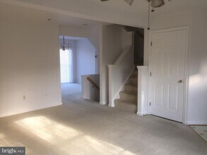 11317 Amberlea Farm Dr in North Potomac, MD - Building Photo - Building Photo