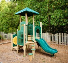 307 Woodruff Lake Way in Simpsonville, SC - Building Photo - Building Photo