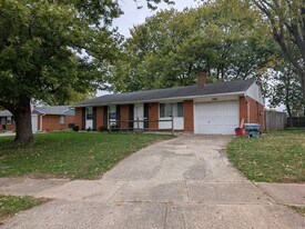 400 Lufkin Dr in New Lebanon, OH - Building Photo