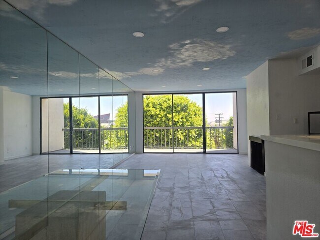 property at 8535 W Knoll Dr