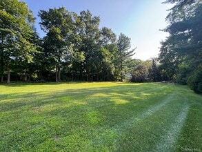 14 Quicks Ln in Katonah, NY - Building Photo - Building Photo