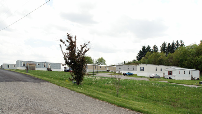 3834 New Hope Rd in Princeton, WV - Foto de edificio - Building Photo