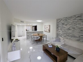 12937 SW 88th Ln in Miami, FL - Building Photo - Building Photo