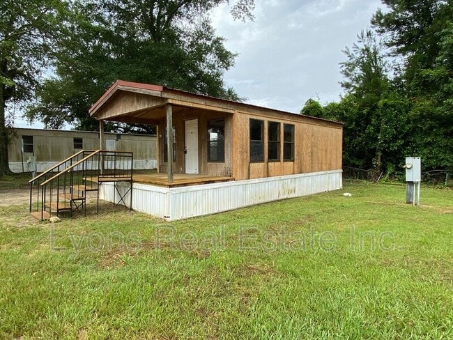 property at 228 E Grow St