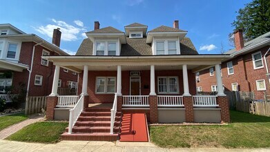 2223 Noble St, Unit 2223 Noble 1st Floor in West Lawn, PA - Foto de edificio - Building Photo