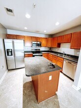 618 Condo Club Dr-Unit -618 Condo Club Drive #109 in Wilmington, NC - Foto de edificio - Building Photo