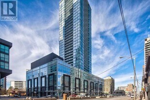 5180 Yonge St in Toronto, ON - Building Photo