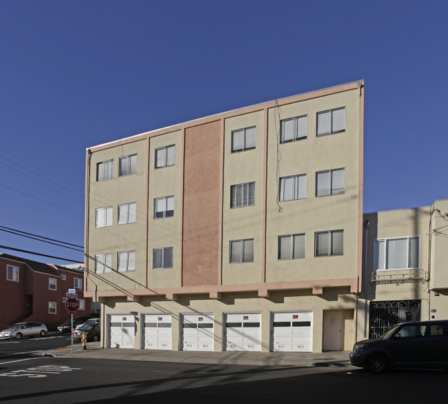 899 Hillside Blvd in Daly City, CA - Building Photo - Building Photo