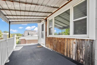 186 Palmer Ave-Unit -Upper in Kenmore, NY - Building Photo - Building Photo