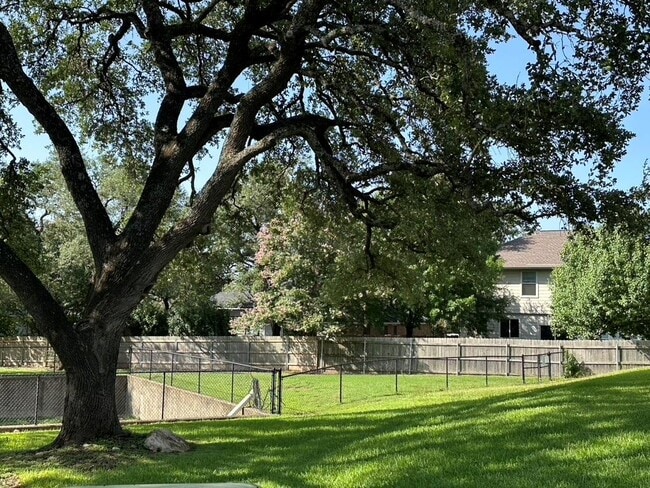 2632 Century Park Blvd in Austin, TX - Building Photo - Building Photo