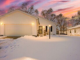 272 Martin Luther King Jr Blvd S in Pontiac, MI - Building Photo