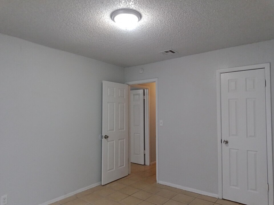 6919 Oldham Dr in San Antonio, TX - Building Photo
