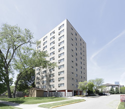 Elliot Twins Apartments in Minneapolis, MN - Building Photo - Building Photo