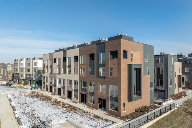 North Bank Townhomes in Philadelphia, PA - Building Photo - Building Photo
