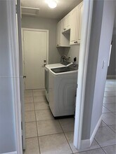 16469 SW 100th Terrace in Miami, FL - Building Photo - Building Photo