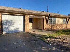 10072 Quebec St in El Paso, TX - Building Photo