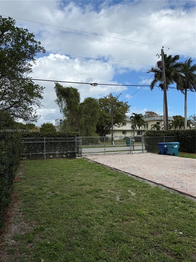 property at 10030 W Guava St