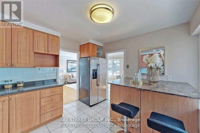 15 Charlemont Crescent in Toronto, ON - Building Photo - Building Photo