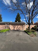 1200 Lakewood Ave in Modesto, CA - Building Photo