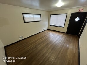 5329 N 65th St in Milwaukee, WI - Building Photo - Building Photo