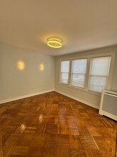 761 S 16th St, Unit 2nd Floor in Newark, NJ - Foto de edificio - Building Photo