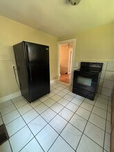 530 Broad St in Murray, KY - Building Photo - Building Photo