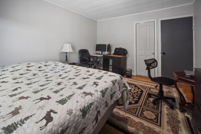 property at 39 Oxen Pond Rd