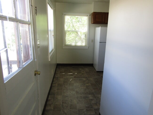 800 W 1st St in Cheney, WA - Building Photo - Building Photo