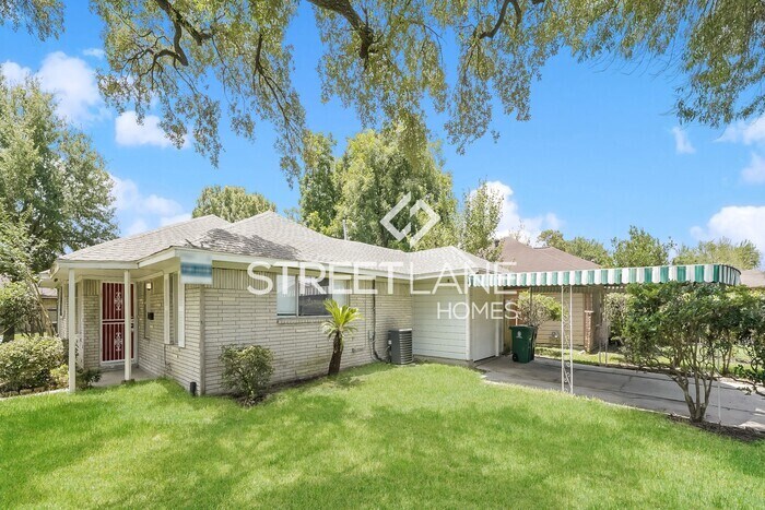 1102 Laurentide St Photo