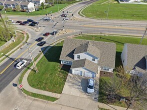 2401 Northampton Dr in Columbia, MO - Building Photo - Building Photo