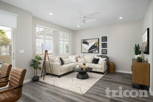 10600 Barrena Lp in Elk Grove, CA - Building Photo