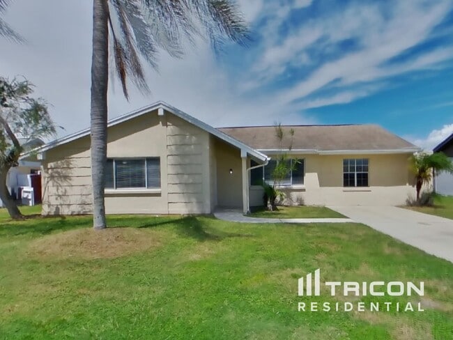 3679 Rockaway Dr in Holiday, FL - Building Photo - Building Photo