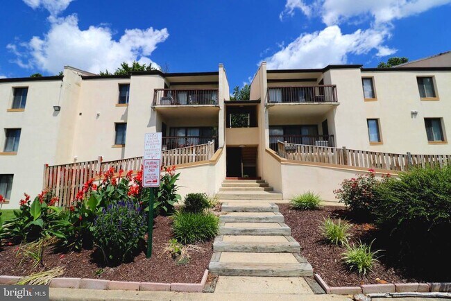 10106 Campus Way S-Unit -102-3B in Upper Marlboro, MD - Building Photo - Building Photo