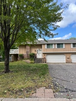 6843 MacBeth Ct in Woodbury, MN - Building Photo