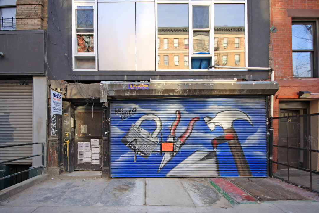 96 Avenue C in New York, NY - Building Photo