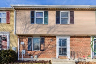 9226 Throgmorton Rd in Parkville, MD - Building Photo