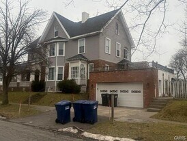 942 Euclid Ave in Syracuse, NY - Building Photo