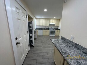 194 Kelton St in Boston, MA - Building Photo - Building Photo
