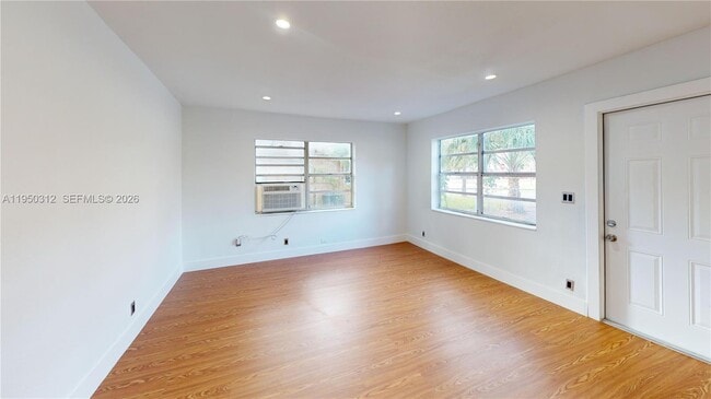 404 NW 21st Terrace in Fort Lauderdale, FL - Building Photo - Building Photo