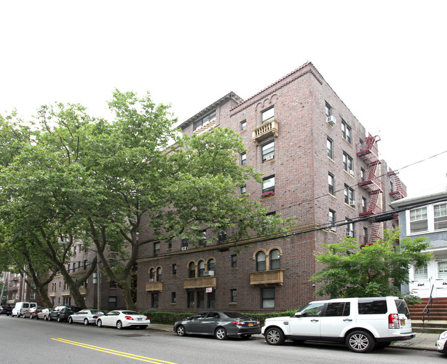 City Lux Living Bay Ridge in Brooklyn, NY - Building Photo - Building Photo