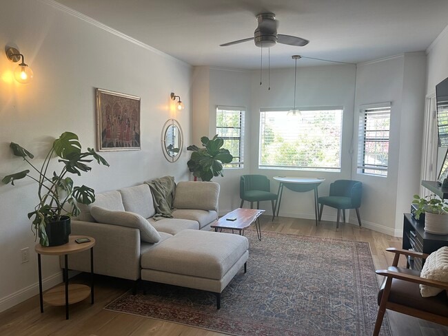 2650 Broadway, Unit 107 in San Diego, CA - Foto de edificio - Building Photo